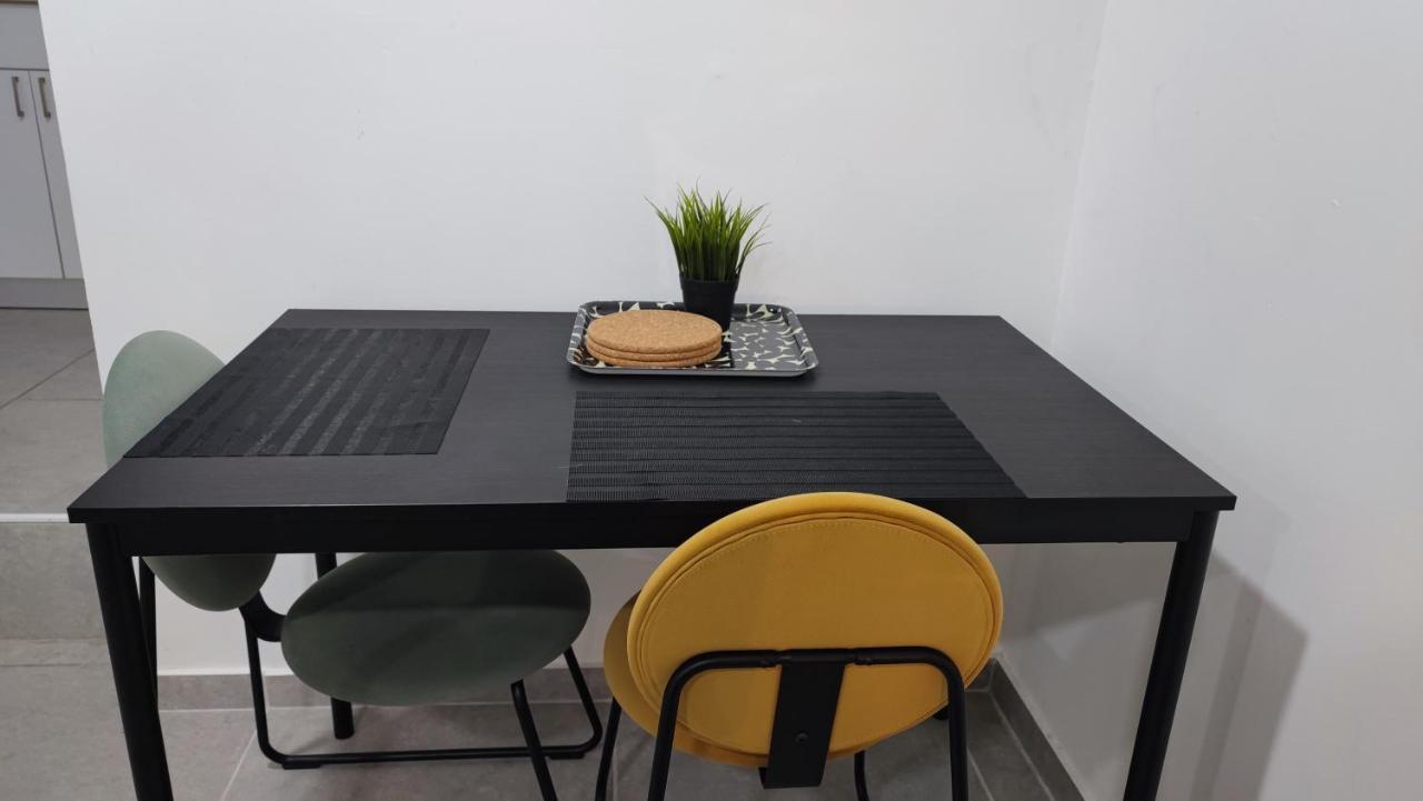 Studio Apartment 12 Minutes From Bahai'S Garden Haifa Exterior photo